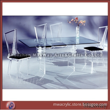 Modern transparent acrylic/perspex table and chairs